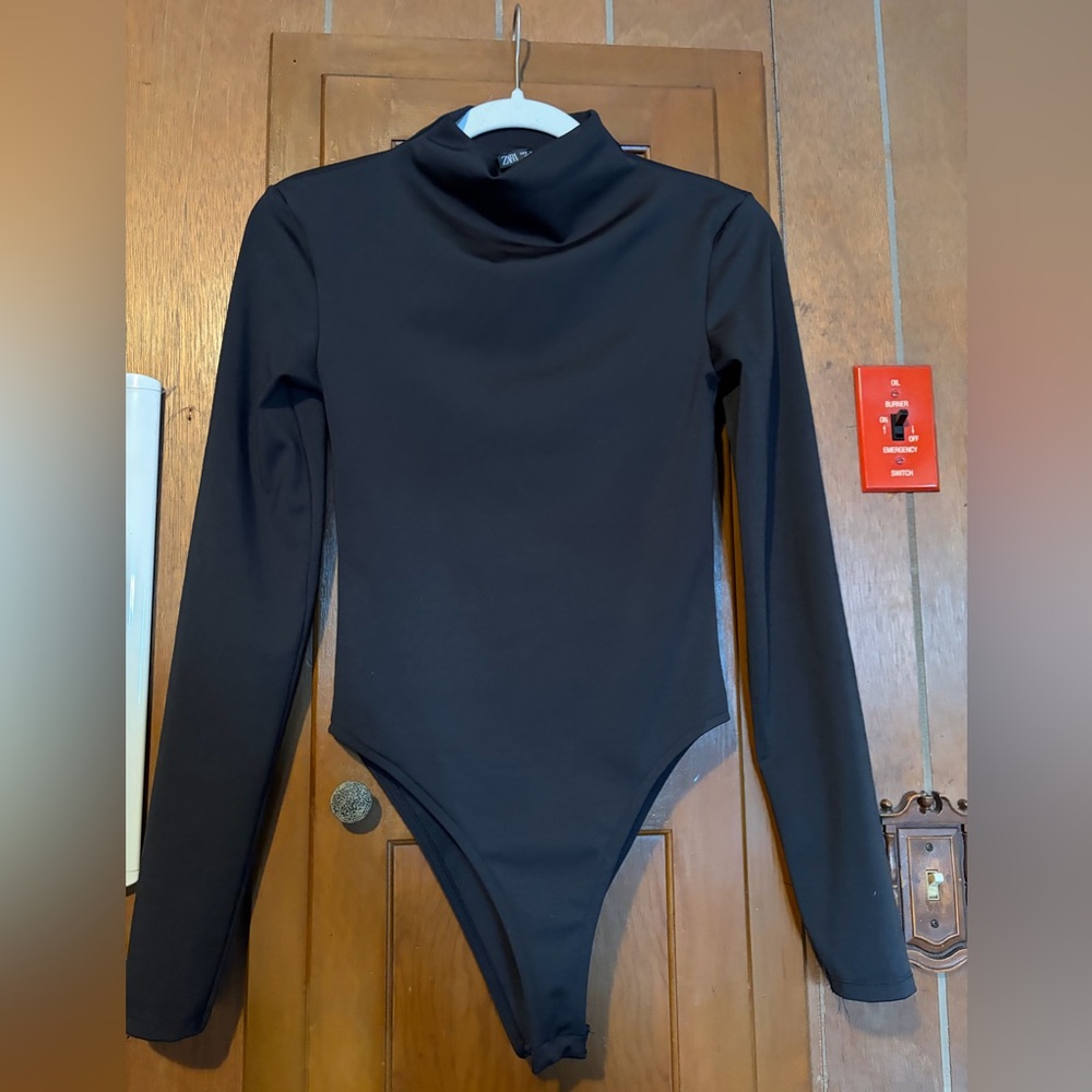 Zara Black Long Sleeve Bodysuit